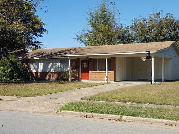 2nd image of 2805 Claremont Ave