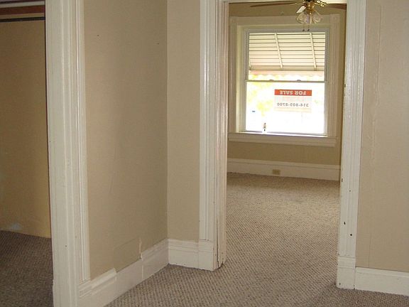 2nd image of 4180 Newport Ct