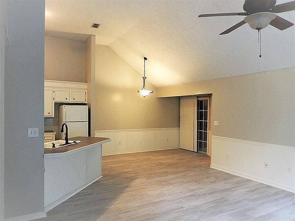 5th image of 733 Winding Hills Dr