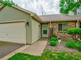 696 Monn Ave, Vadnais Heights, MN 55127