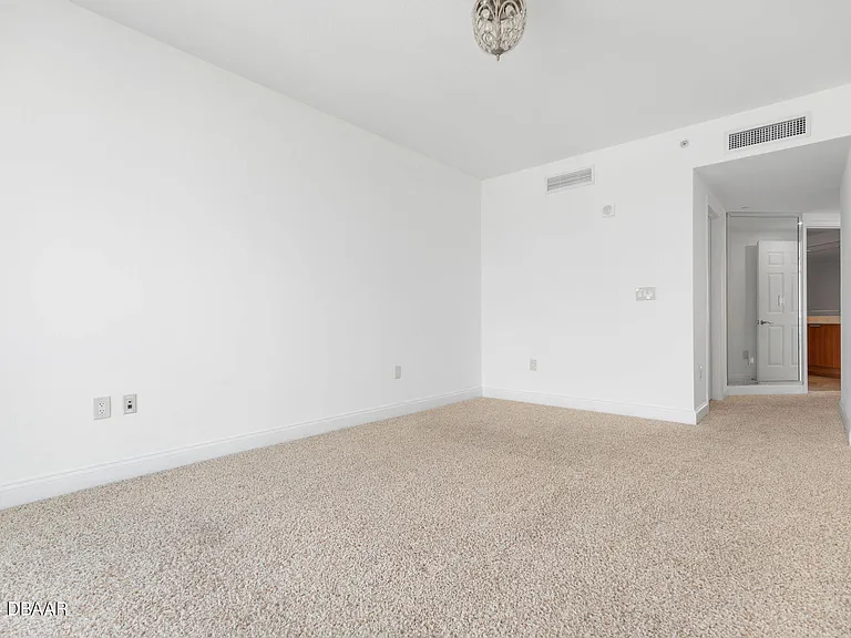 231 Riverside Dr #12091 — Photo 48