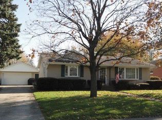1615 Kuhn Dr, Schererville, IN 46375