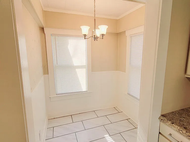 Breakfast nook