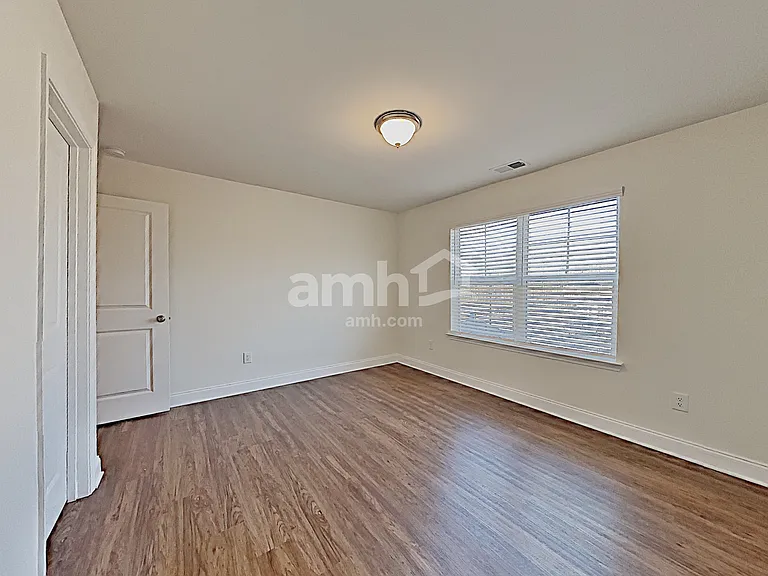 4915 Franks Creek Way — Photo 16