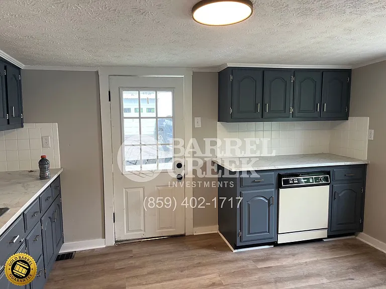 132 Nichols St — Photo 7