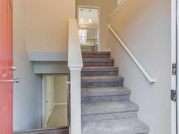 5th image of 2133 Hiara Dr
