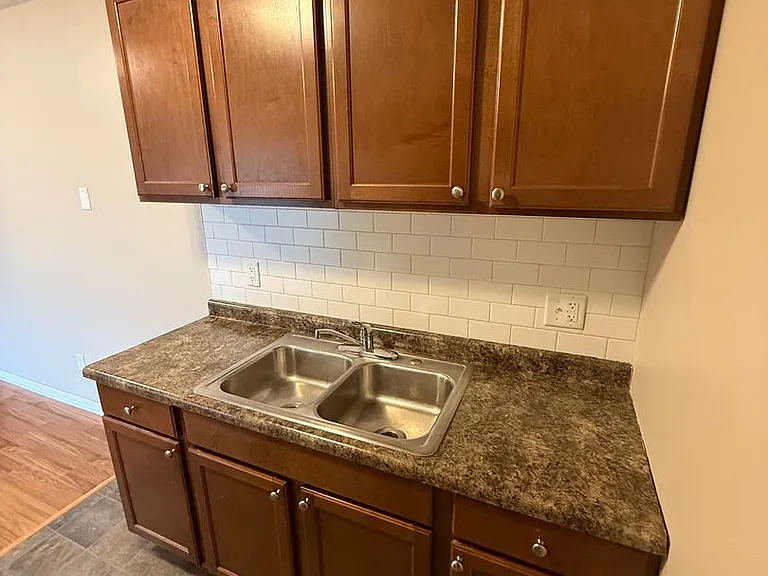 Beverly Apartments in Anoka — Photo 15