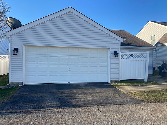 3rd image of 7128 Winterbek Ave