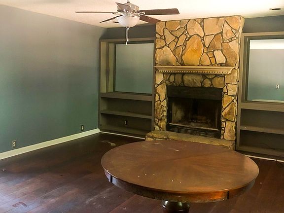 4th image of 206 Simpson Hill Dr