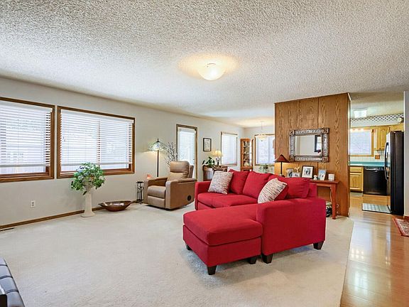 3rd image of 2874 Hartwick Cir