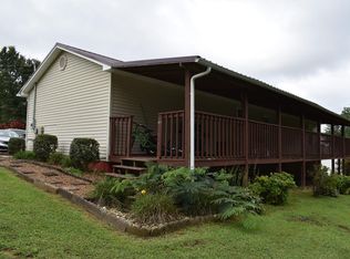 1010 Airport Rd, Oneida, TN 37841