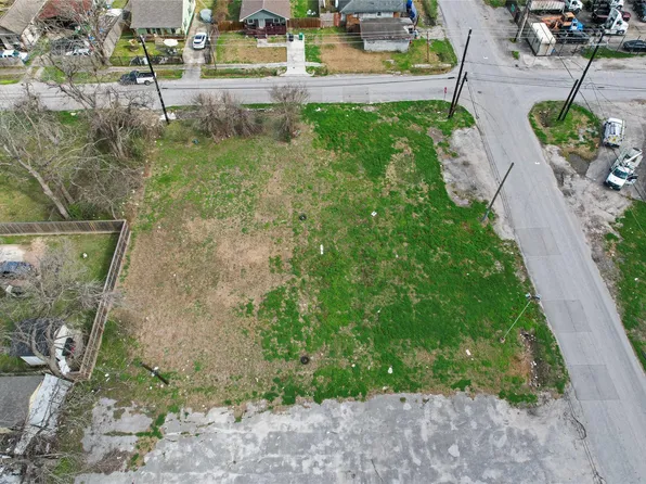 3813 Crane St, Houston, TX 77026