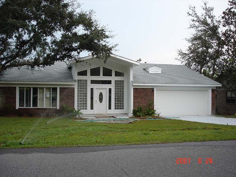 1st image of 115 Dominica Way