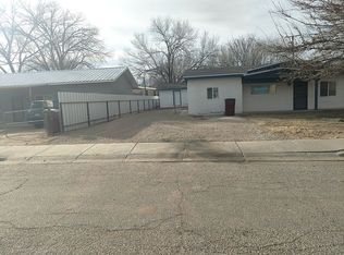 717 N 11th St, Belen, NM 87002
