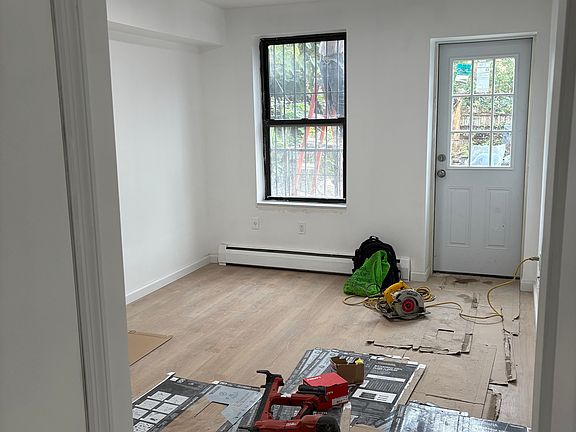 4th image of 638 52nd St Floor 1