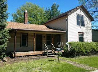 605 S 4th St, Oregon, IL 61061