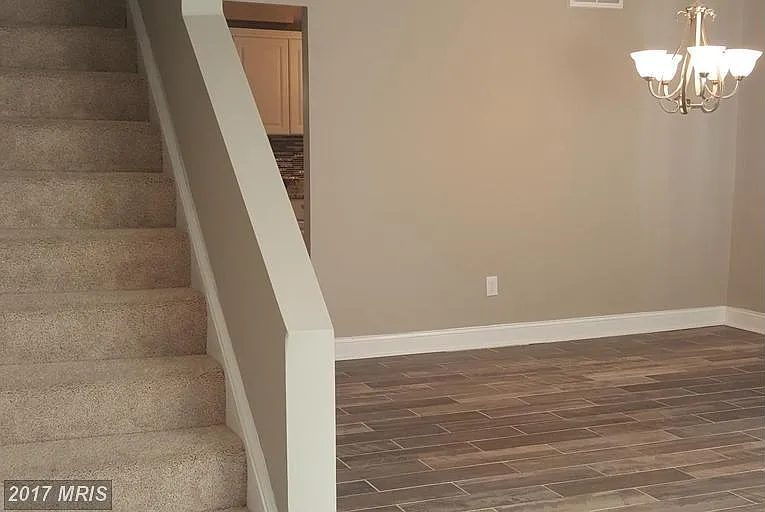 2232 Houston St — Photo 6