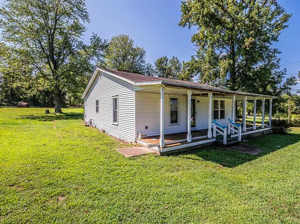 403 Doss Dr, Powderly, KY 42367