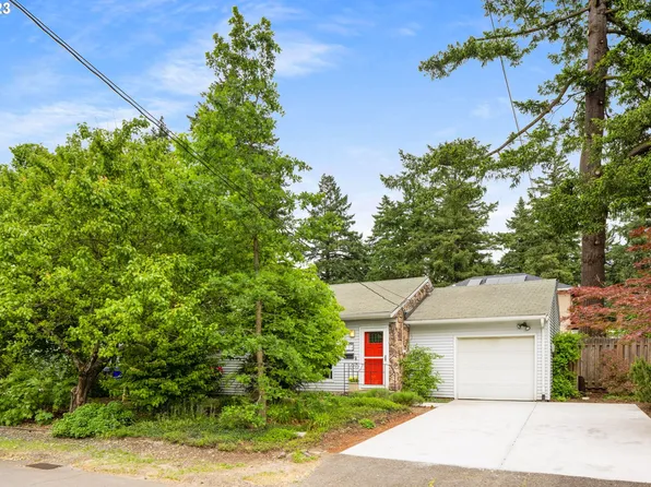 824 NE 109th Ave, Portland, OR 97220