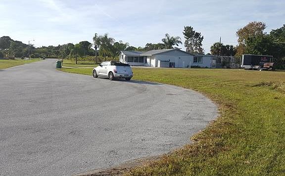 3rd image of 3460 Sarto Ln