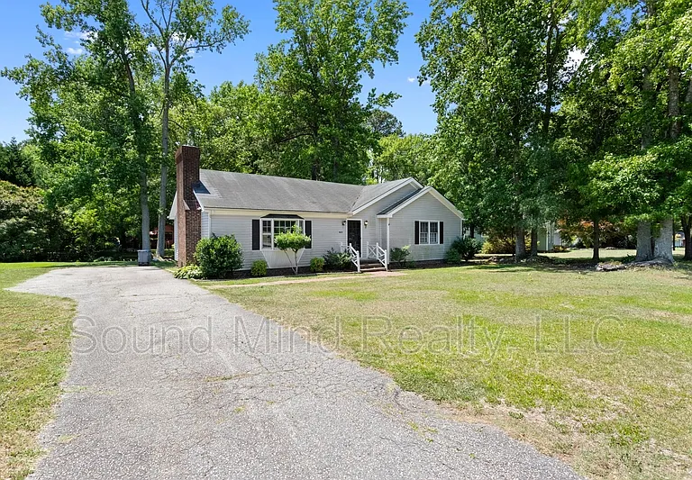 1601 Homestead Rd — Photo 3