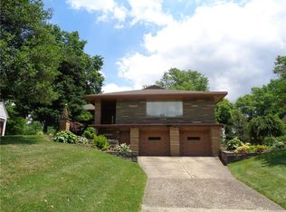 1410 Ridge Rd, Ambridge, PA 15003