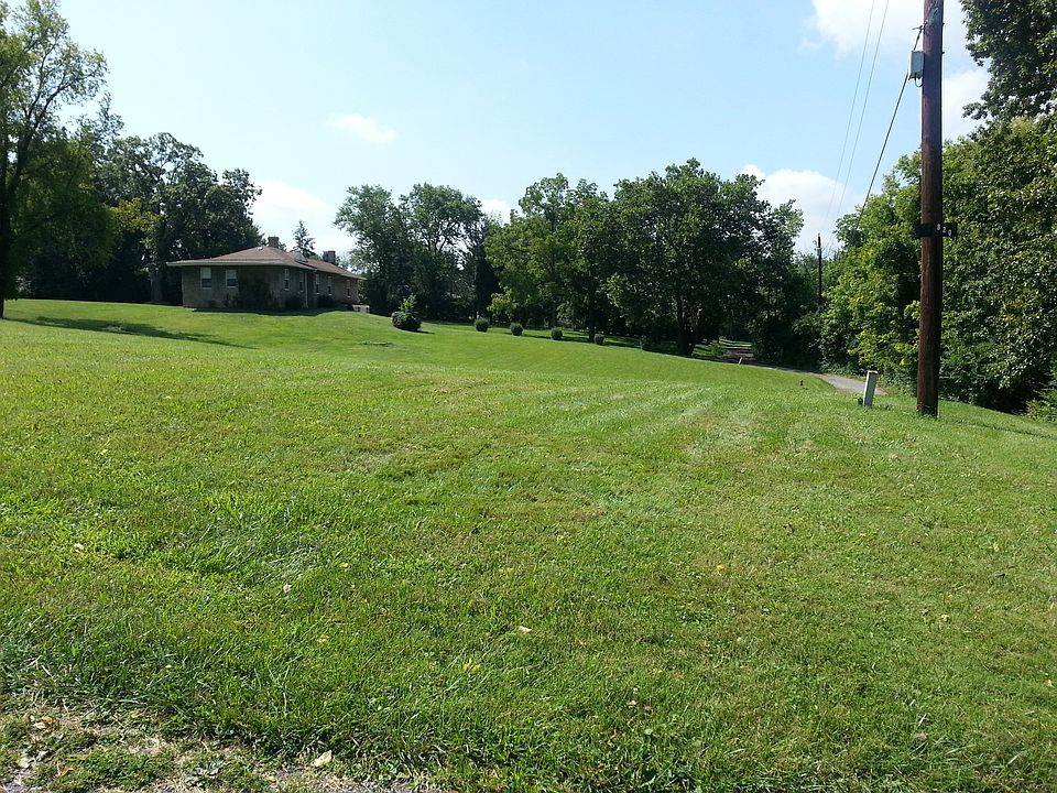 1st image of 820 Hill St