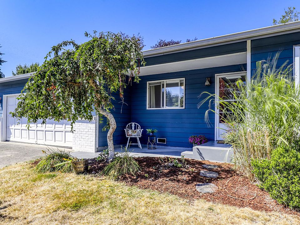1st image of 19863 Mosjon Cir NE