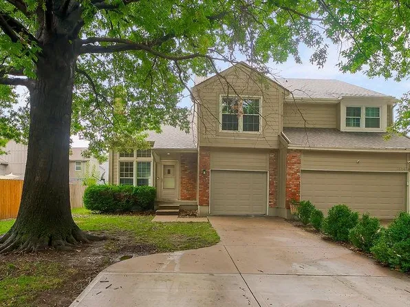 10740 W 115th St, Overland Park, KS 66210
