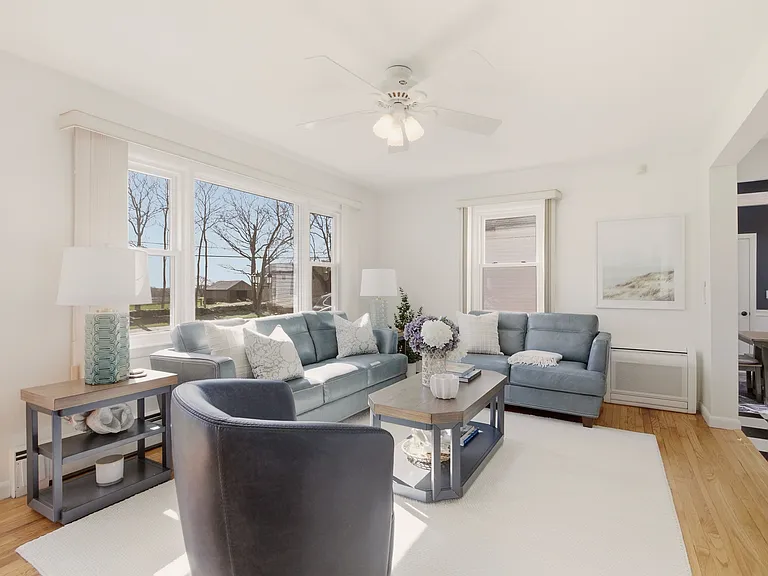 415 Wapping Rd — Photo 23