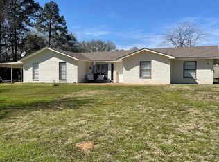 303 Bobolink St, Longview, TX 75603