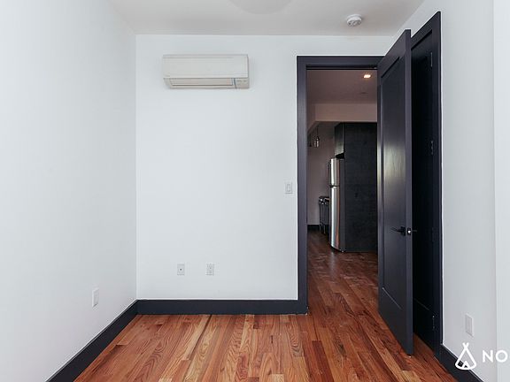 3rd image of 294 Grove St #5B