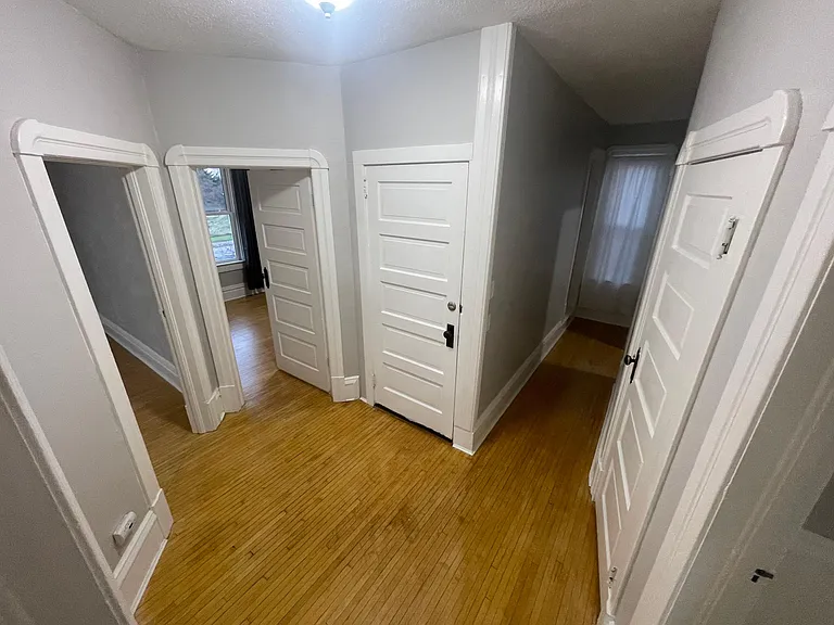 334 4th Ave #2 — Photo 9