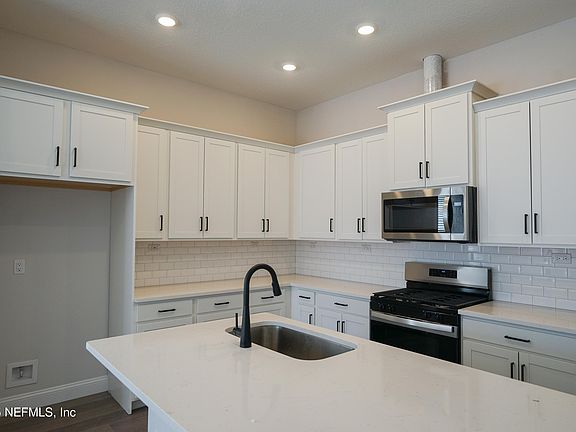 2nd image of 4464 SUN GARDEN Drive