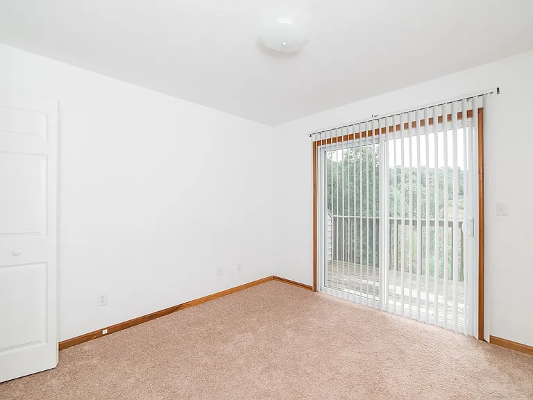 Pinnacle Heights Apartments — Photo 12