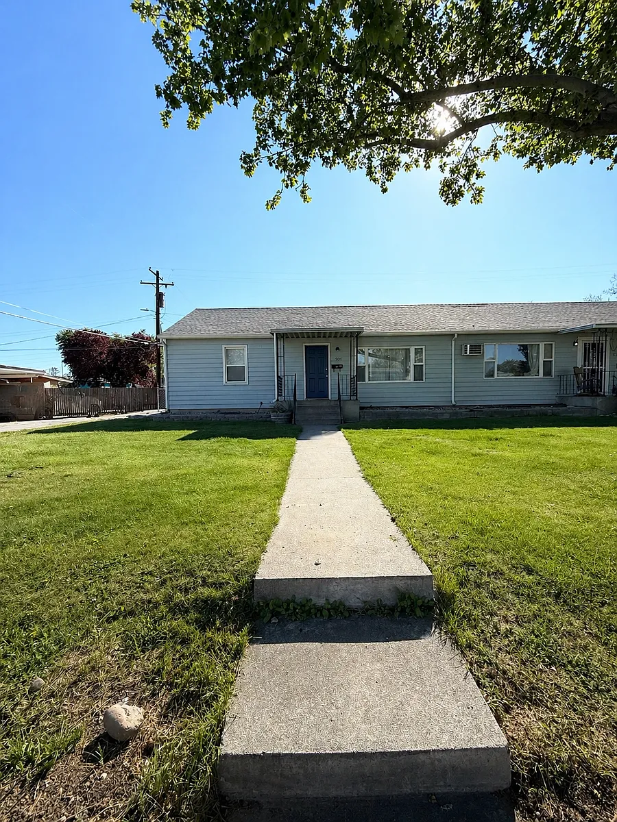 Building Photo - 504 Barth Ave #504