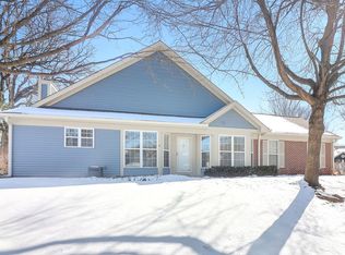 699 Bent Ridge Ln, Elgin, IL 60120