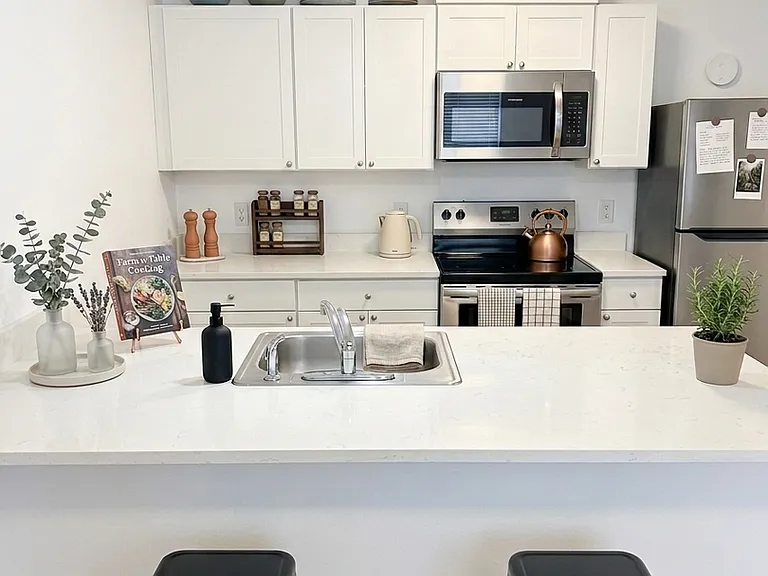 The Outlook Apartments — Photo 46
