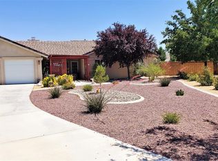 13789 Cuyamaca Rd, Apple Valley, CA 92307