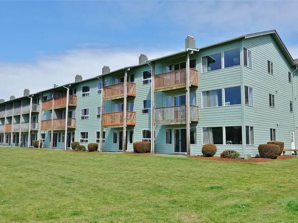 643 Ocean Shores Boulevard NW #102, Ocean Shores, WA 98569