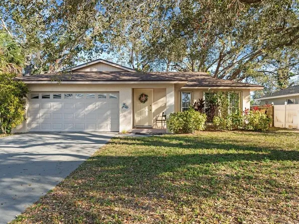 4544 Beacon Dr, Sarasota, FL 34232