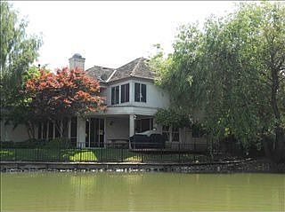 3rd image of 7610 Bridgeview Dr