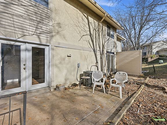 3rd image of 4958 Edmondson Pike APT B-9