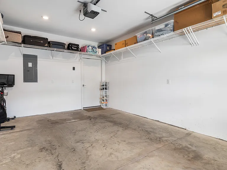 635 Fairview Ave NE #1 — Photo 19