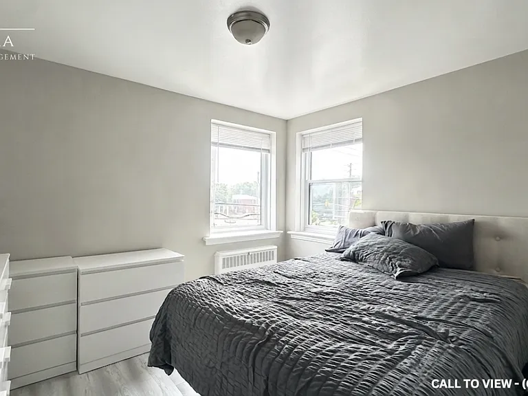 1007 Adelaide St N #10 — Photo 4