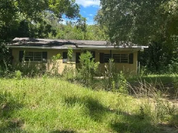 204 Mitchell St NW, Pelham, GA 31779