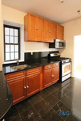 2nd image of 410 Lenox Ave APT 2S