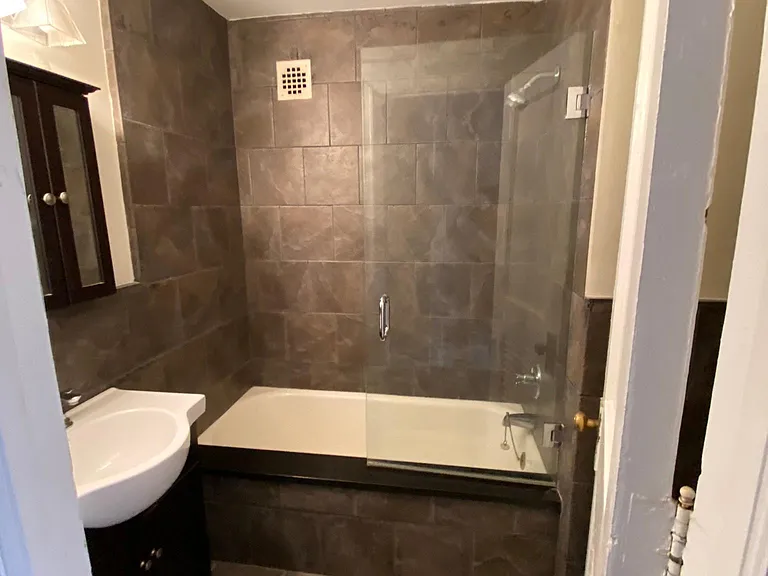 1324 Locust St #1024 — Photo 12