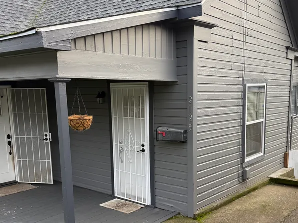 2125 NE Klamath Ave #A, Roseburg, OR 97470
