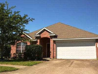 8303 Spruce Ln, Baytown, TX, 77523